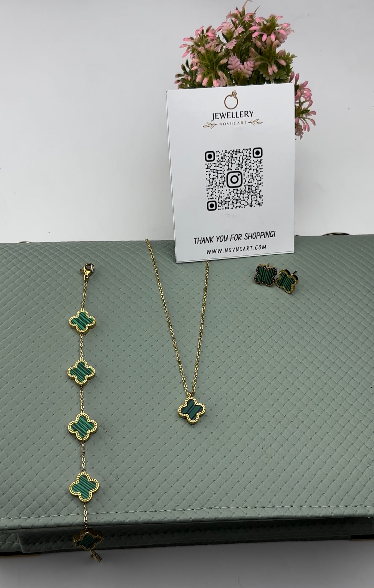 Green Elegance Jewelry Set